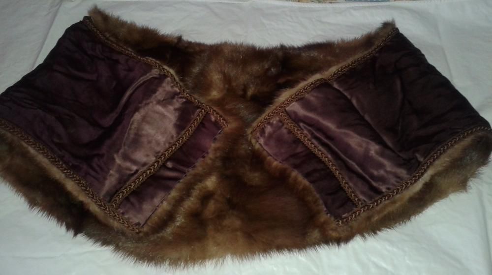 Vendo estola de vison (verdadeiro), muito bonita, como nova