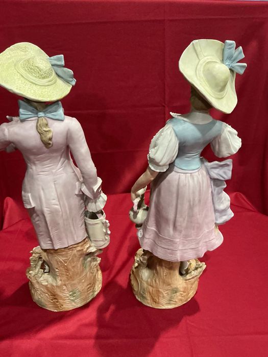 Escultura par figurines rococo style ,mais anúncios abaixo