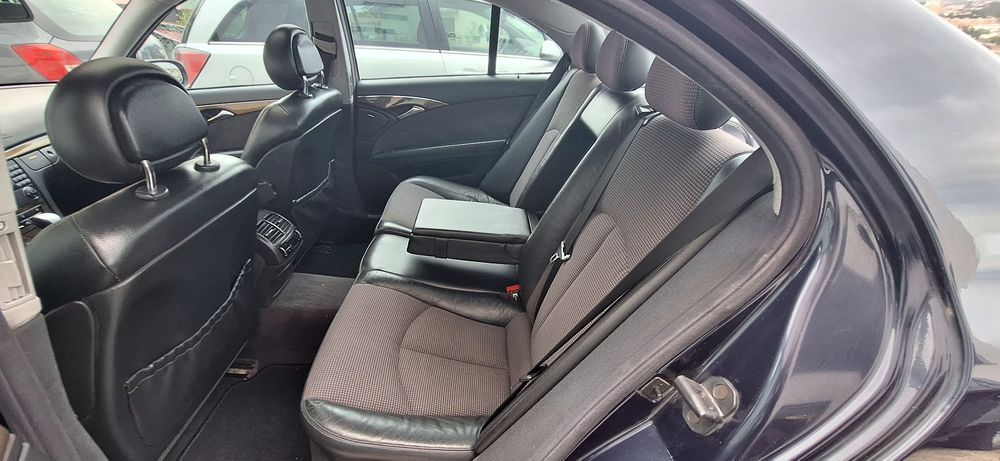 Mercedes-Benz E220 cdi