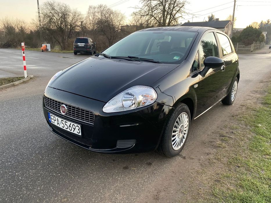 Fiat Grande Punto Świeżo sprowadzony z Niemiec zarej. w PL, Niski przebieg, Klima, 5D