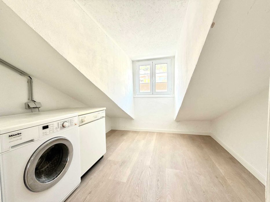 Quarto Individual na Lousa / Loures