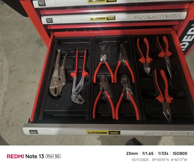 Carro de ferramentas nova