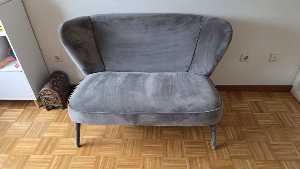 Sofá dois lugares estilo vintage