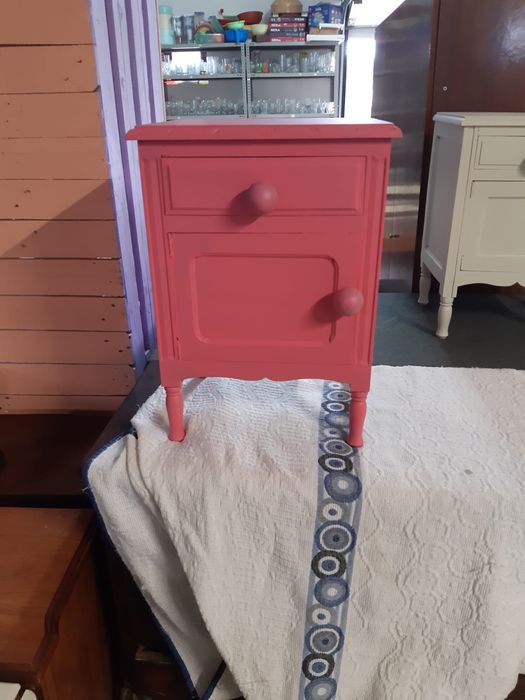 Mesa de cabeceira