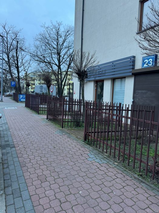 Lokal usługowy 28 m²/ gabinet /salon/ parter / wejście z ulicy/parking