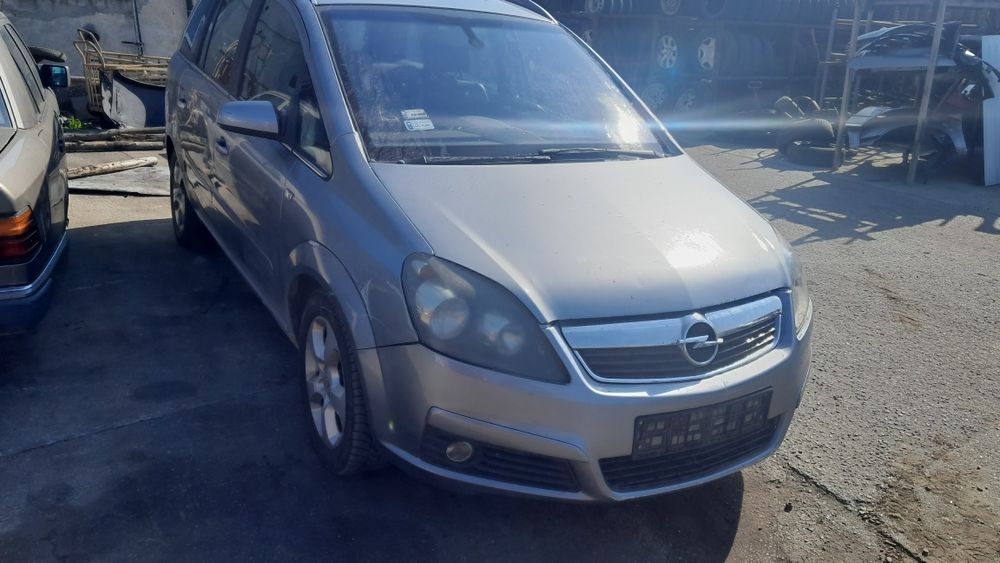 Opel Zafira B 1.9 na części
