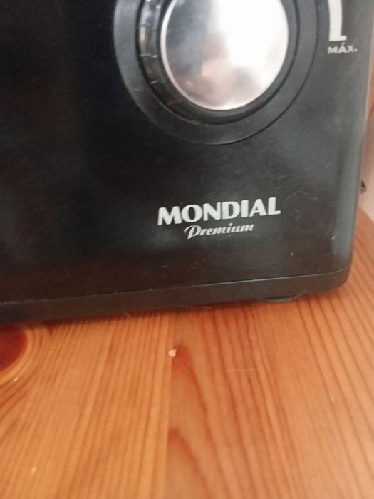 Batedeira Mondial Premium Profissional – Muito potente