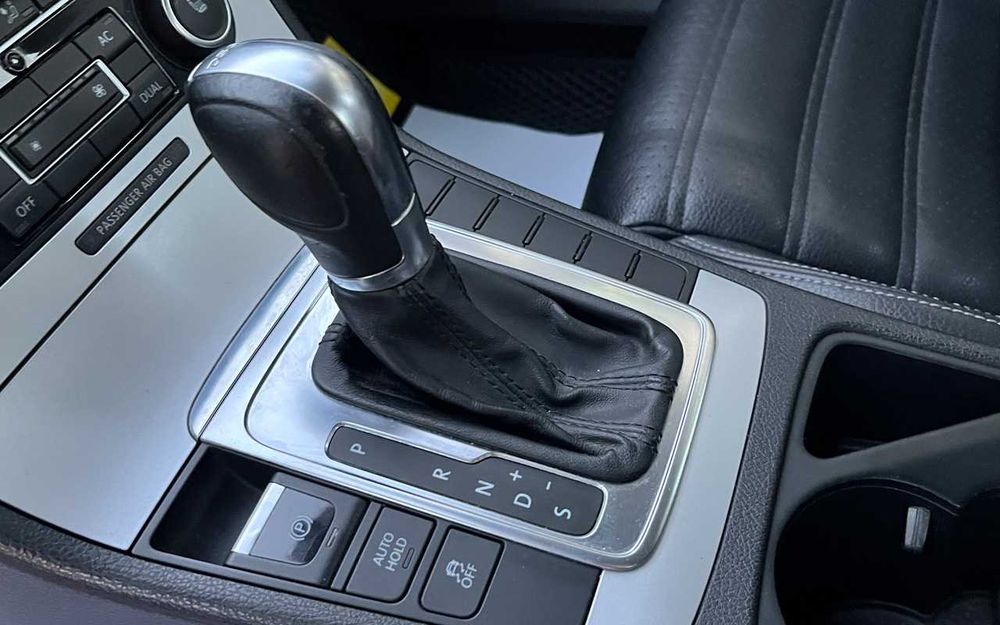 Volkswagen Passat 2011