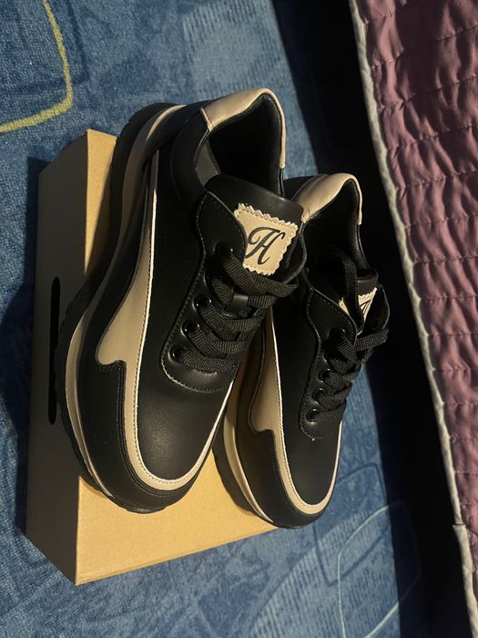 Кросівки натуральна шкіра