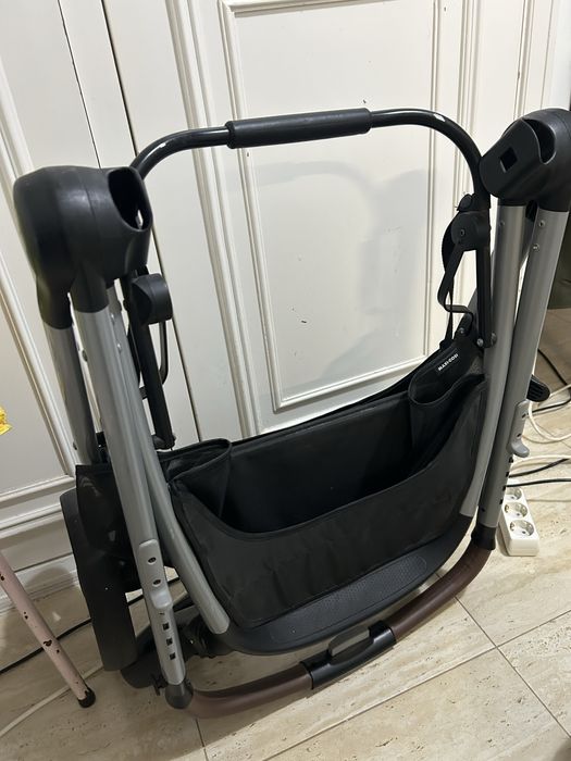 Carrinho de bebé/ criança