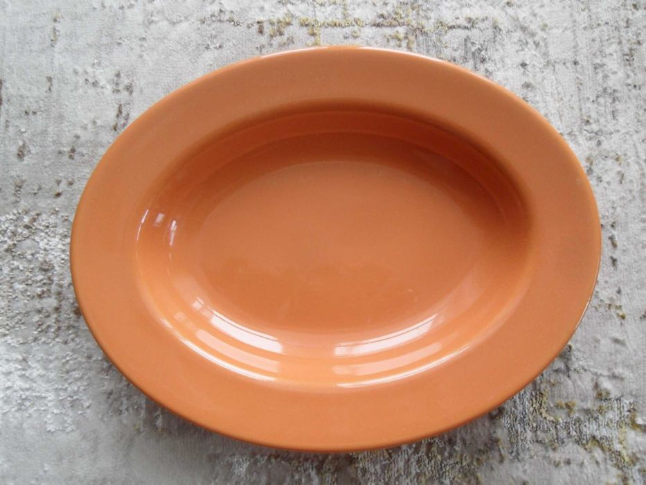 Pólmisek fajansowy głeboki 28 x 21,5 cm z czasów PRL