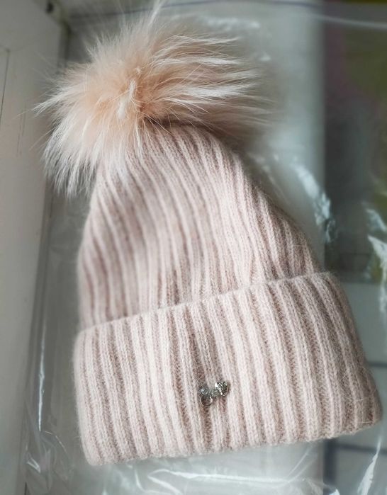 Зимова жіноча шапка Braxton нова