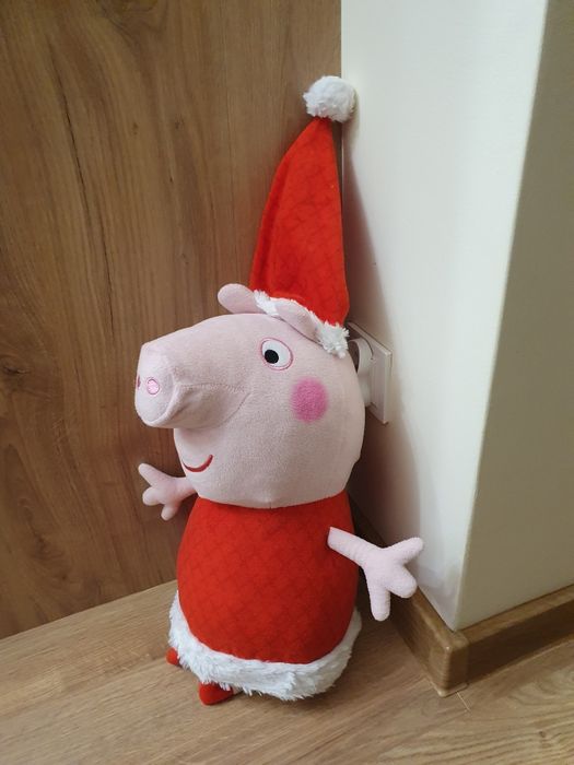 Maskotka Świnka Peppa świąteczna