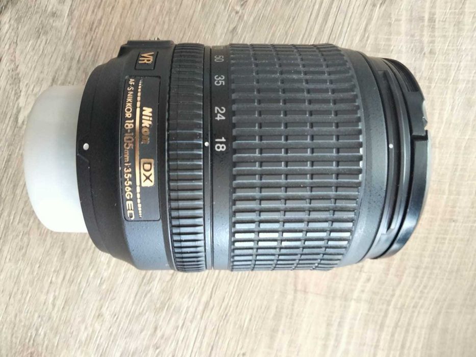 Obiektyw Nikon Nkkor 18-105 VR