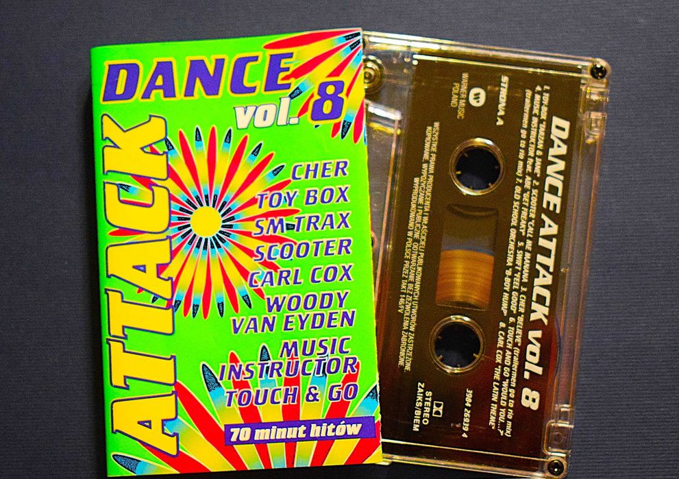 Dance Attack vol. 8 - składak z roku 1999 , stan - idealny .