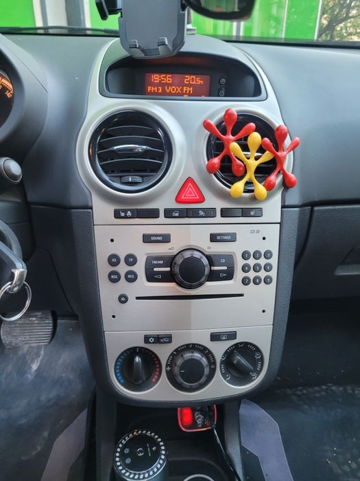 Sprzedam Opel Corsa D automat