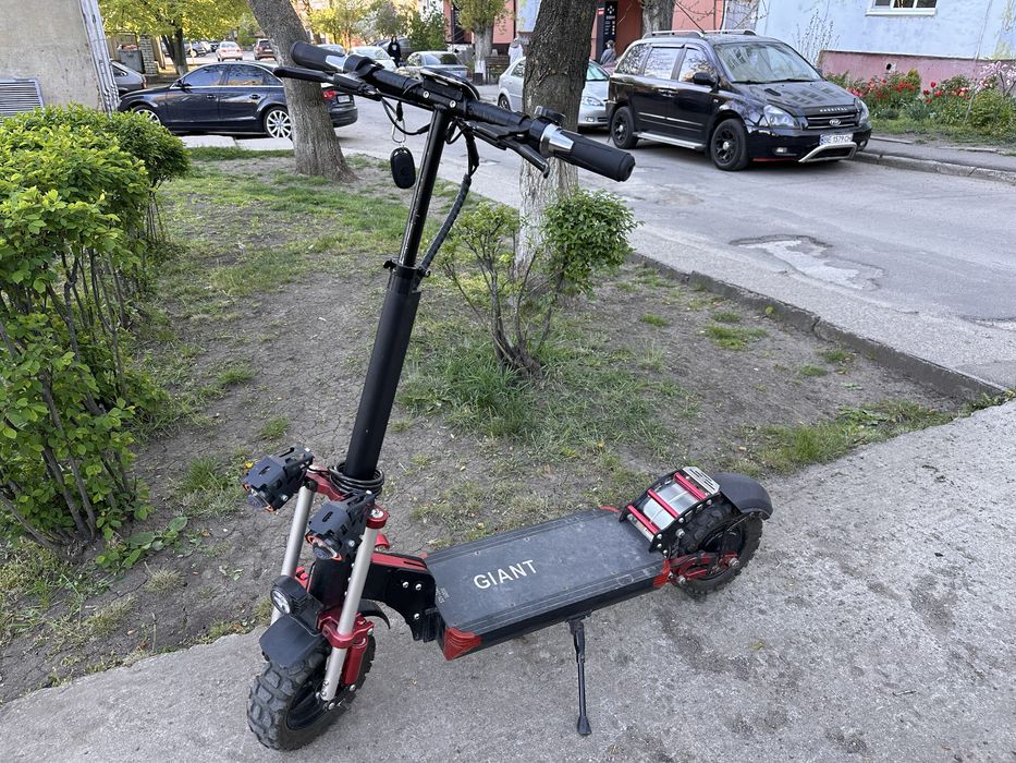 Електросамокат GIANT Outlander M11 Pro 1600W 26Ah 52V