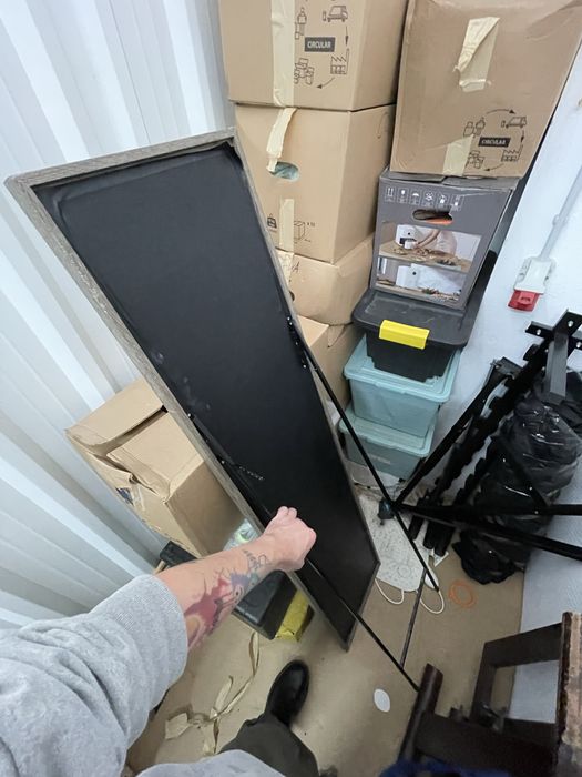 Espelho com pernas64740864905090122