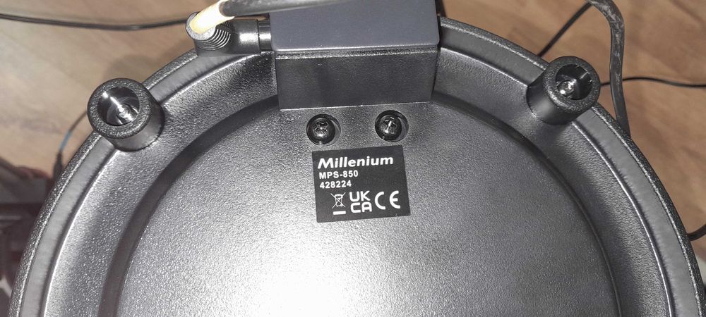 Perkusja elektroniczna Millenium HD-100 (pady siateczkowe) + gratisy