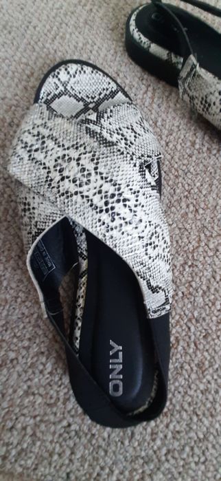 Eleganckie sandały klapki damskie Only r.37