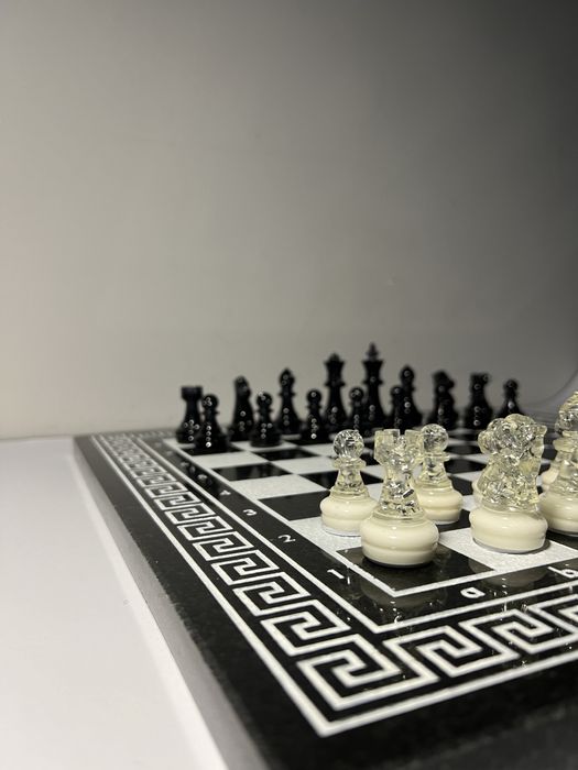 Шахмати ручної роботи з каменю