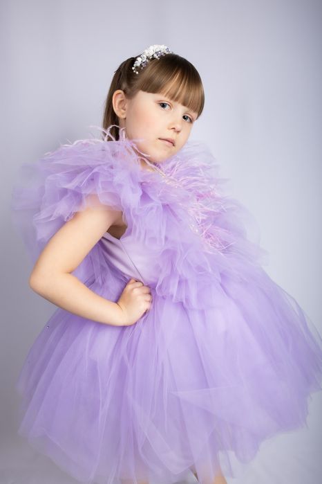 Сукня (плаття) на випуск