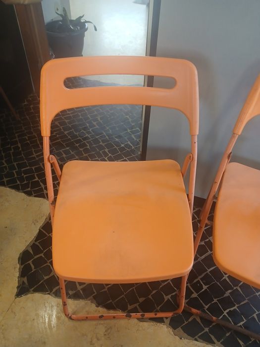 3 Cadeiras Dobráveis IKEA – Resistentes e Funcionais