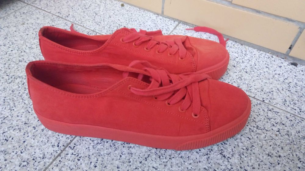 Sapatilhas vermelhas 39