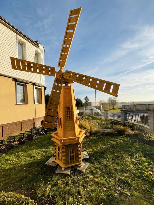 Wiatrak ogrodowy ozdobny duży do ogrodu