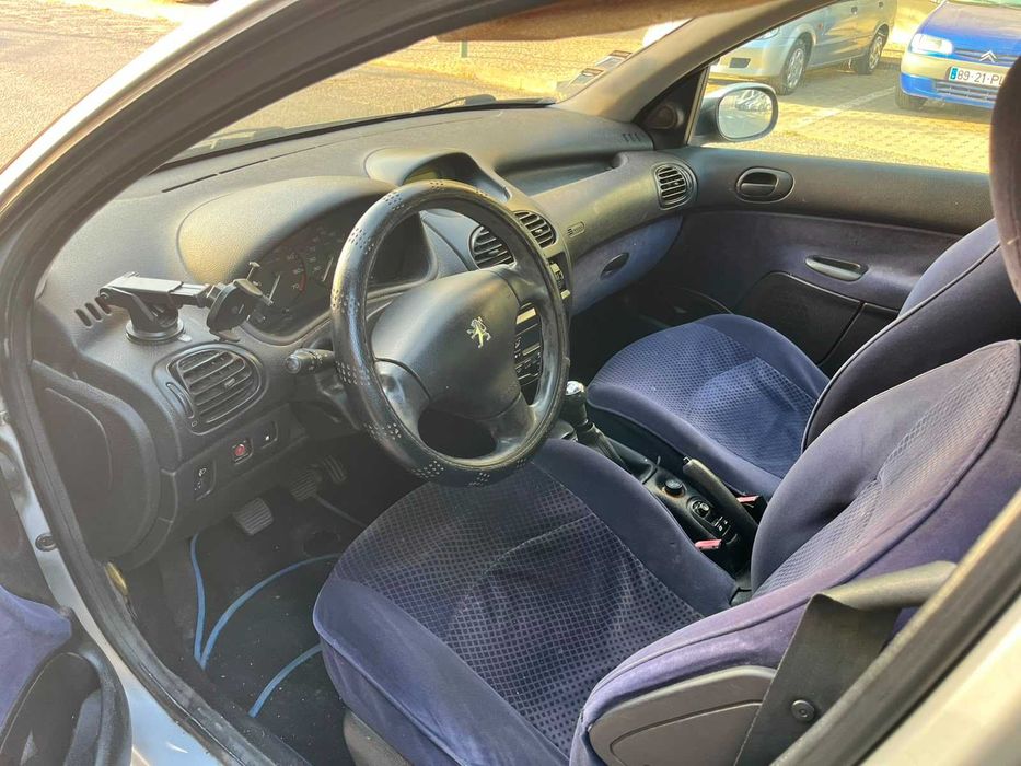 Peugeot 206 Black & Silver 1.1 Gasolina — 2005
