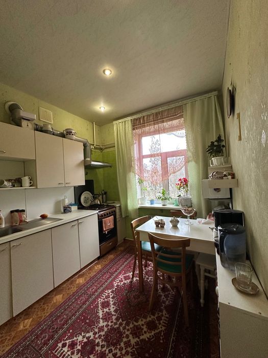 2х комнатная высокогабаритная квартира с мебелью и техникой