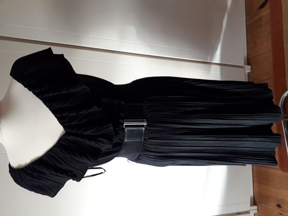 Hiszpanka czarna sukienka White House Black Market