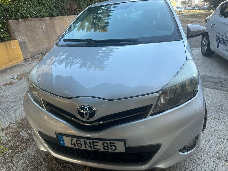 Yaris diesel excelente estado