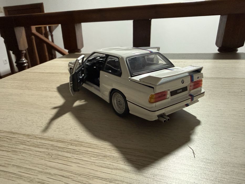 Bmw e30 M3  miniatura