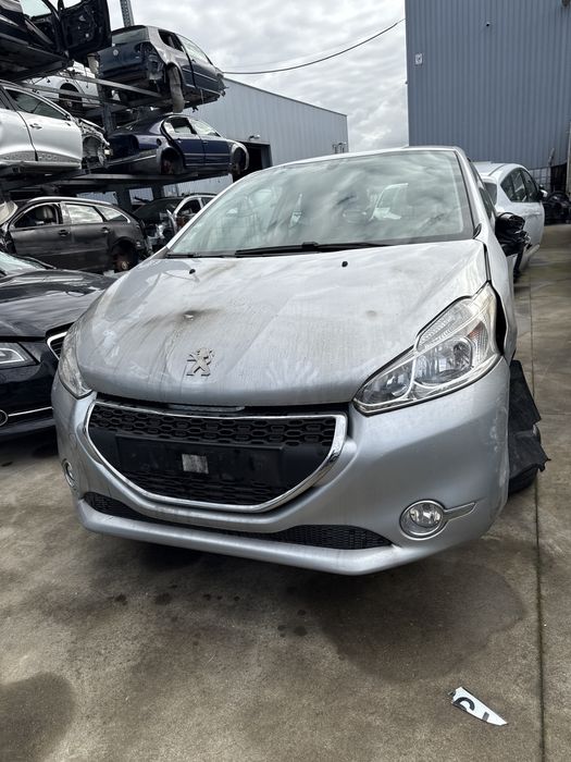 Peugeot 208 pecas