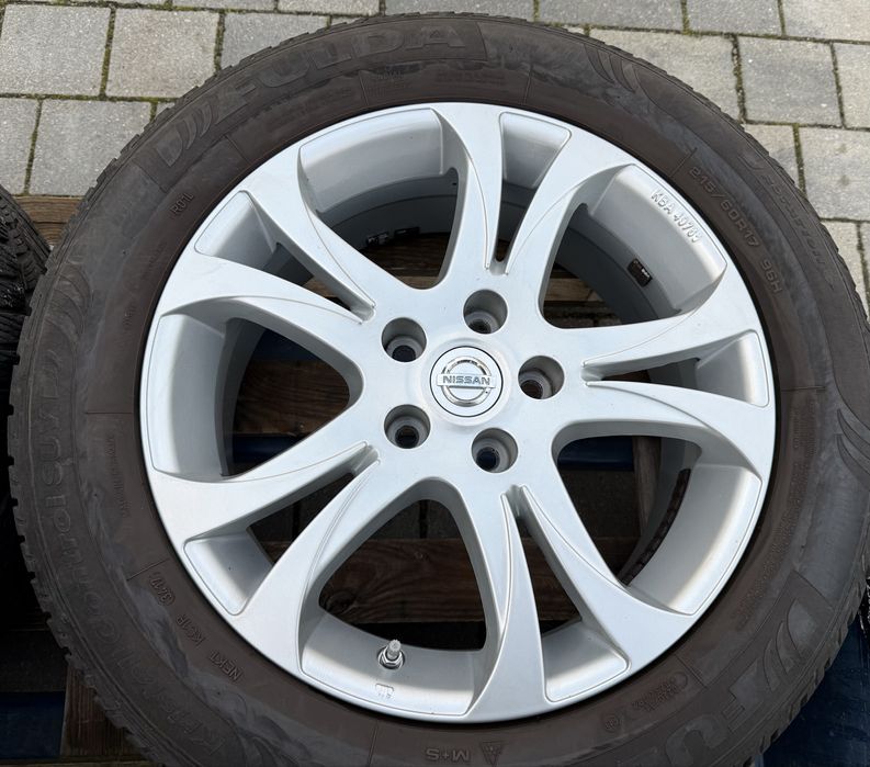 Oryginał felgi Nissan Qashqai Juke 5x114.3 czujniki 215/60R17 zima