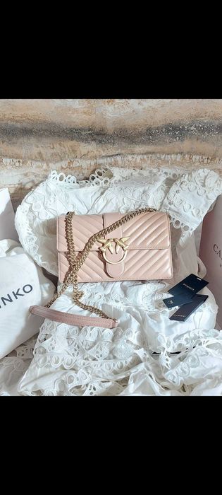 Przepiękna torebka skórzana Marki Pinko w kolorze Rose