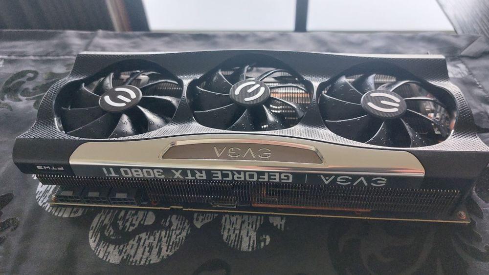 EVGA 3080 Ti ftw3 ultra com 6 meses garantia