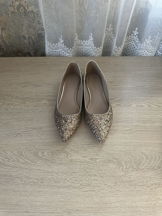 Блискучі шкіряні балетки, балетки зі стразами