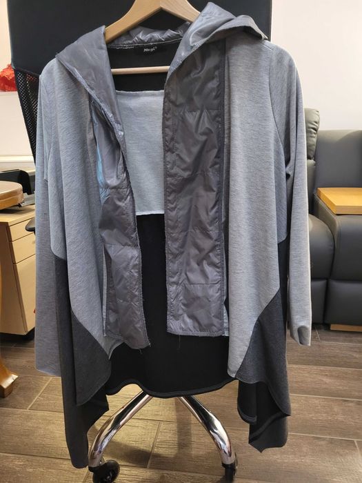 Asymetryczna narzutka damska rozmiar 38/40