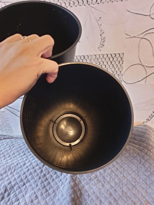 Doniczka wysoka czarna