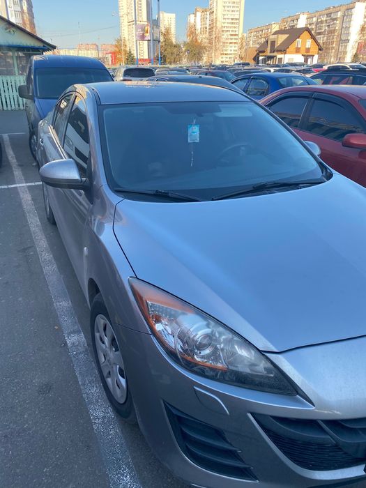 Mazda 3 2010 рік