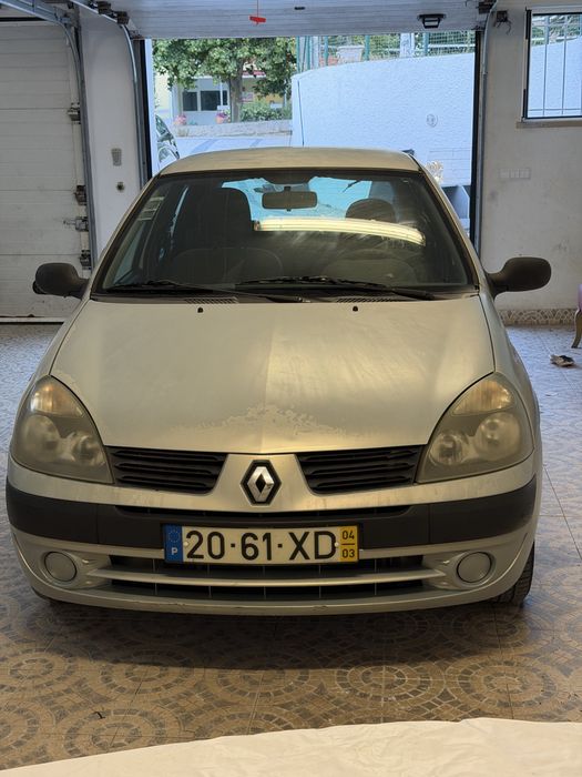 RENAULT CLIO 2004 1.4 16 v