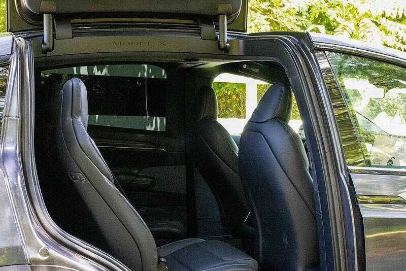 2022 Tesla Model X Plaid