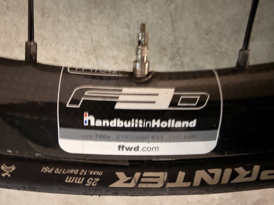 Rodas Carbono FFWD