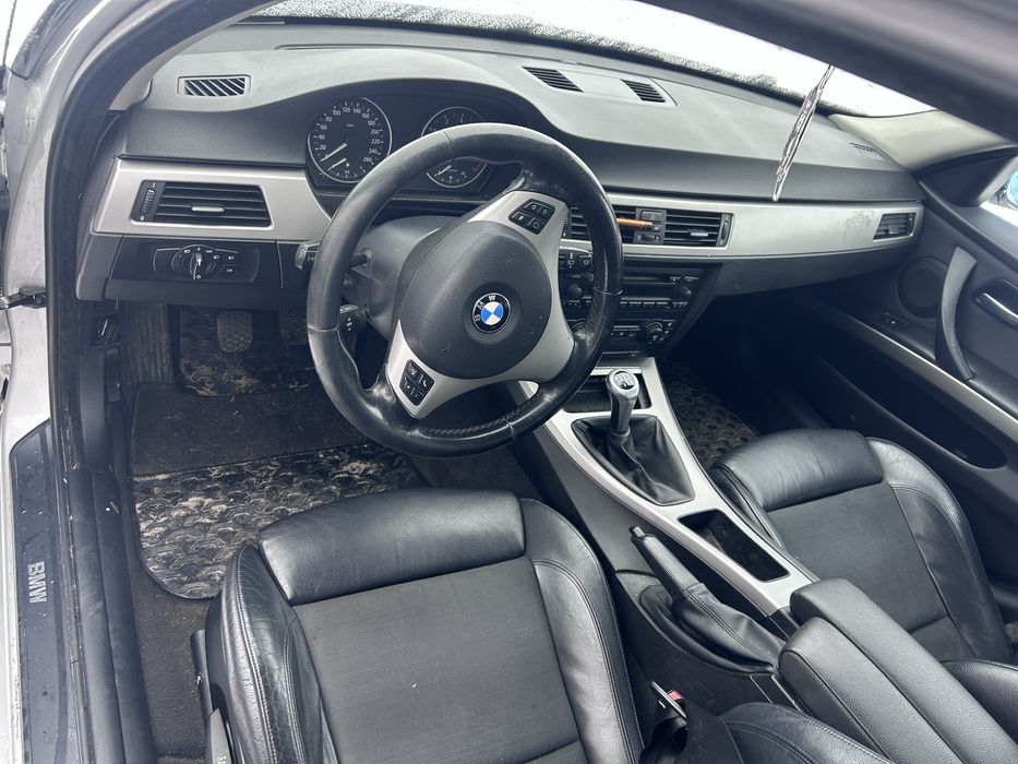 Bmw e91 2,5i.  218 koni