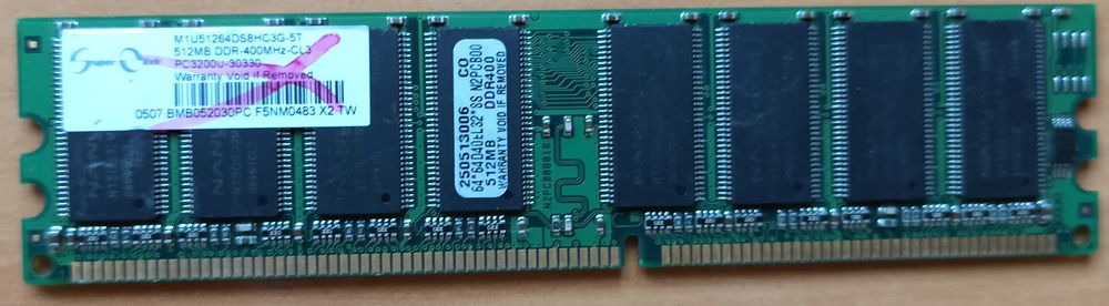 Memória RAM 512MB DDR DIMM