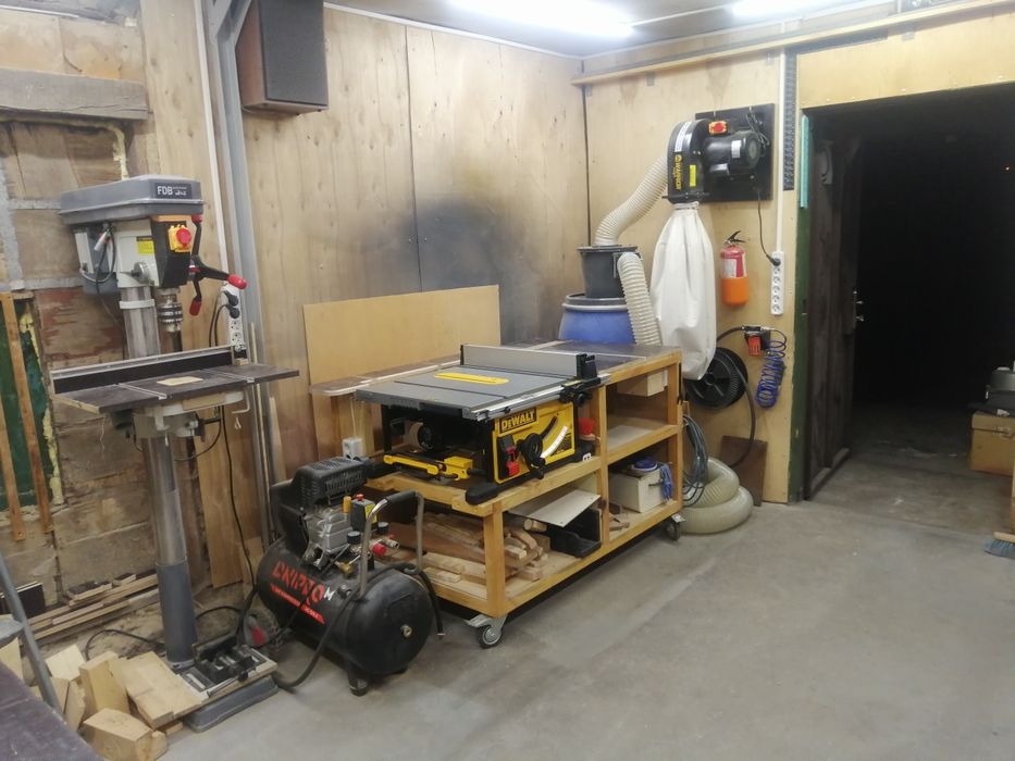 Циркулярка DeWALT DWE7492