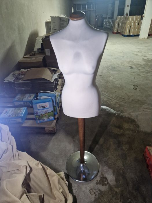 Manequim senhora como novo