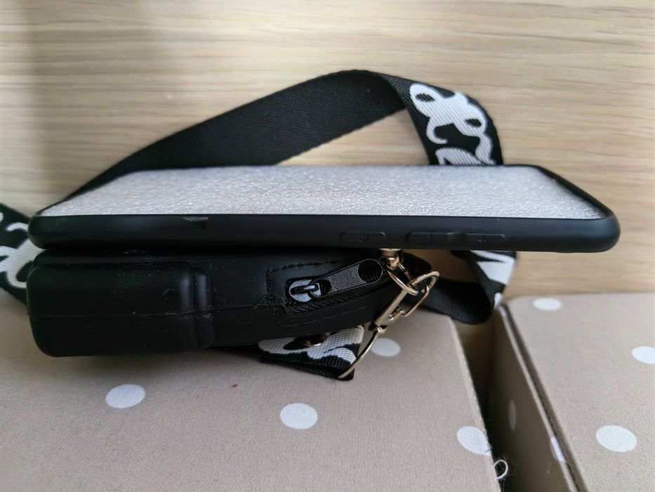 Capa 2-em-1 para Redmi 6 com Mini-Mochila e Alça, nova
